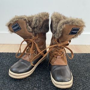 Size 6.5 London Fog winter boots!